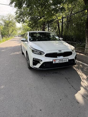 Kia Cerato: 2019 г., Бензин, Седан