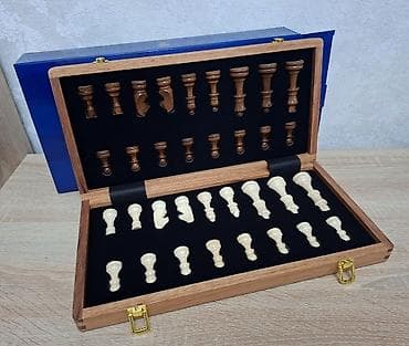 сувенирные шахматы: Деревянные шахматы ♟️В комплекте 32 фигурки ♟️Размер фигур: 5 - — 9