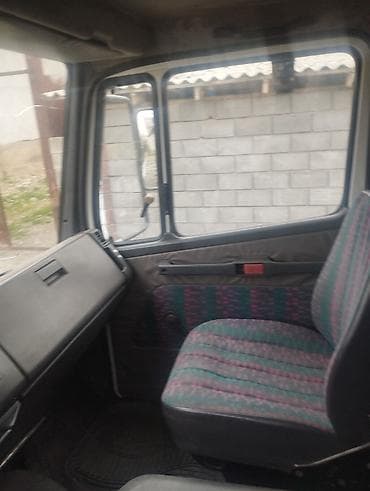 алюминий алабыз: Бортовой грузовик Mercedes-Benz (двухосный) - Тип: бортовой грузовик — 6