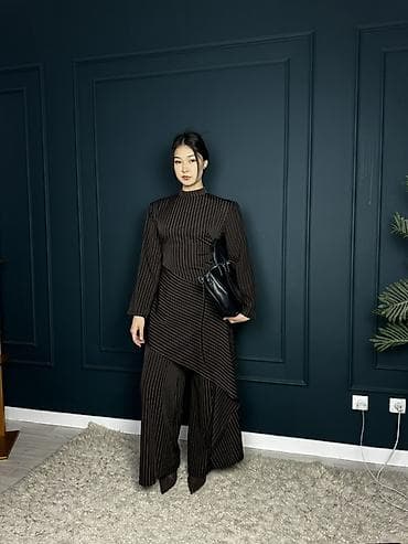 Женский комплект в полоску — туника и широкие брюки. - Цвет