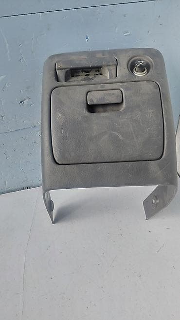 Центральная консоль Honda 1997 г., Б/у, Оригинал, Япония