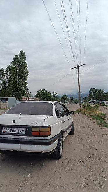 бартавой сапог: Volkswagen Passat: 1988 г., 1.8 л, Механика, Бензин, Седан — 4
