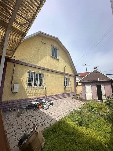 🏡 Продаётся большой мансардный дом в районе Колмо 📍 Участок — 4 сотки