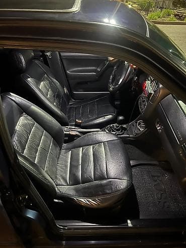 jak авто: Volkswagen Vento: 1998 г., 2 л, Механика, Бензин, Седан — 6