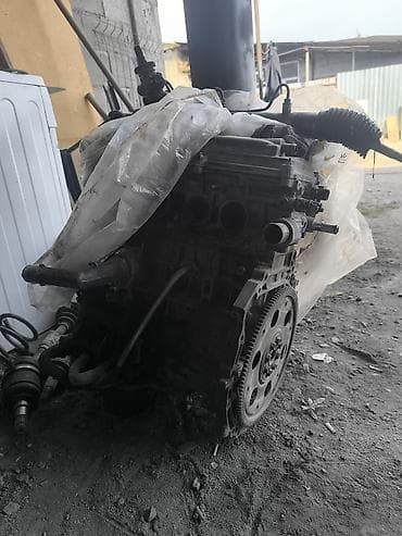 Тоета Авенсис 2002. объем 2 Двигатель в сборе (бензиновый, рядный