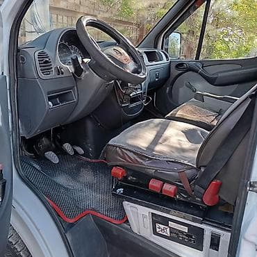 volkswagen krafter: Легкий грузовик, Mercedes-Benz, Стандарт — 4