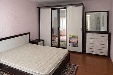 отдам кровать: Двуспальная кровать, Б/у, С матрасом, длина - 200 см — 1