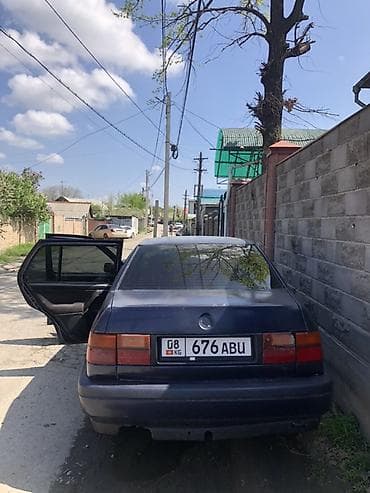 вент выход: Volkswagen Vento: 1993 г., 1.8 л, Механика, Газ, Седан — 3
