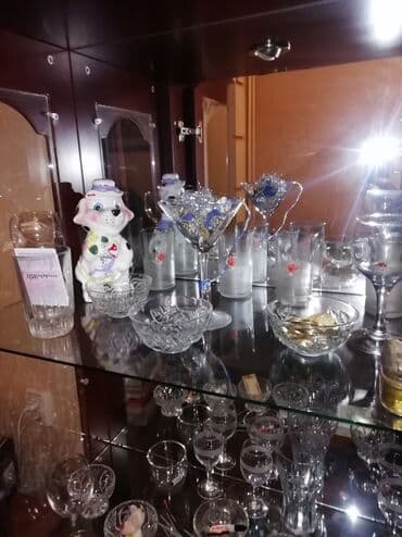 набор фишек для покера: Вазы, бокалы и др, от 50 до 500сом за штуку — 5