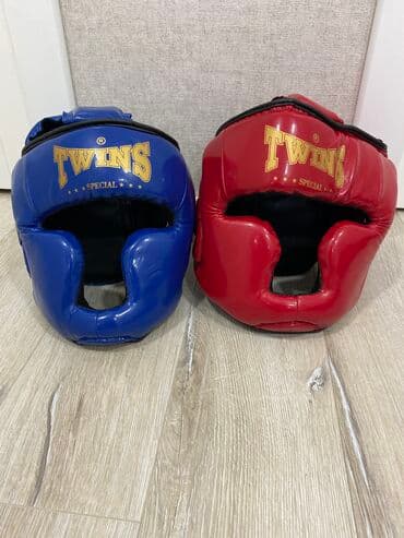 Продаю боксерские шлемы,синий в размере-S,красный в at lalafo.kg Продаю боксерские шлемы,синий в размере-S,красный в
