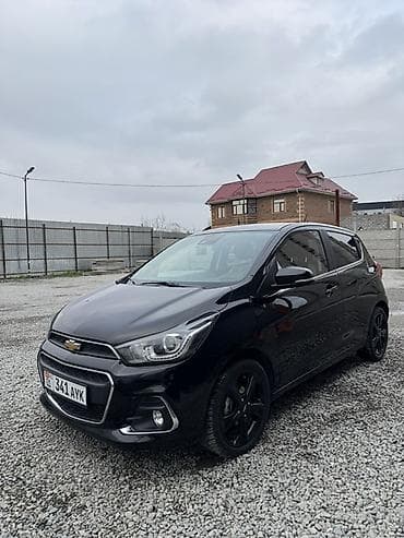 Chevrolet Spark: 2017 г., 1 л, Вариатор, Бензин, Хэтчбэк