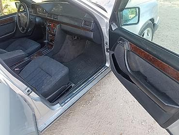 350000: Mercedes-Benz W124: 1995 г., 2 л, Автомат, Бензин, Седан — 5