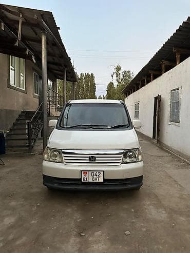бампер на степ: Honda Stepwgn: 2002 г., 2 л, Автомат, Газ, Минивэн — 1