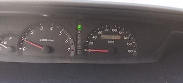 platz vitz: Toyota Voxy: 2003 г., 2 л, Автомат, Бензин, Минивэн — 10
