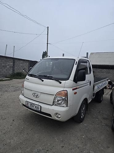 на хюндай: Легкий грузовик, Hyundai, Стандарт, До 1 т, Б/у — 2