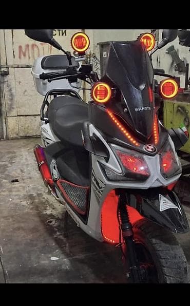 bmw e24: Макси-скутер Honda, 150 куб. см, Бензин — 3