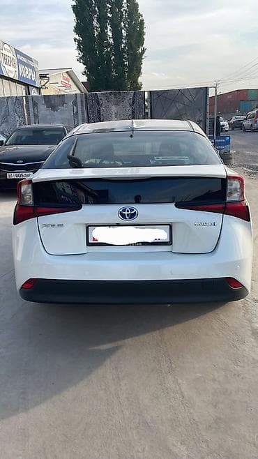 тойота приус с: Toyota Prius: 2019 г., 1.8 л, Вариатор, Гибрид, Лифтбек — 5