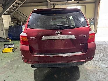 Бампер Toyota, Б/у, Оригинал at lalafo.kg Бампер Toyota, Б/у, Оригинал