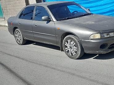 Mitsubishi Galant: 1993 г., 2 л, Механика, Бензин, Седан