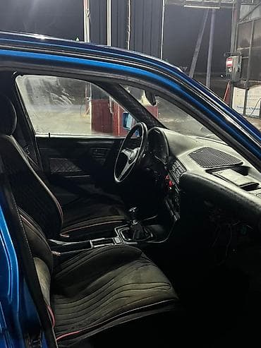 бампер мазда демио: BMW 5 series: 1991 г., 2.5 л, Седан — 8