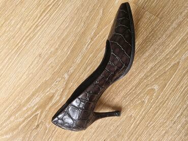 кроксы крокс crocs: Элегантные женские туфли на каблуке с острым носком, выполненные под — 3