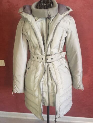 куртка зара женская: Продаю б/у женский пуховик Zara, носила всего лишь один сезон, в — 3