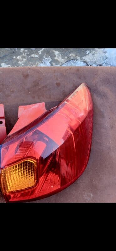 запчасти на тойота калдина в бишкеке: Задний правый стоп-сигнал Toyota 2005 г., Б/у, Оригинал, Япония — 1