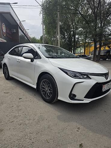 e21: Toyota Corolla: 2021 г., 1.8 л, Автомат, Бензин, Седан — 1