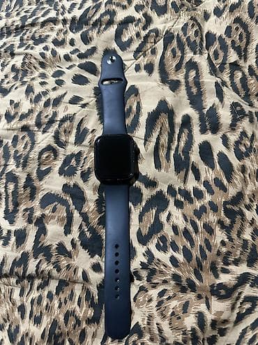 Apple Watch: Продаю Apple Watch 7 серии 45мм состояние дисплея идеальное,а по — 1