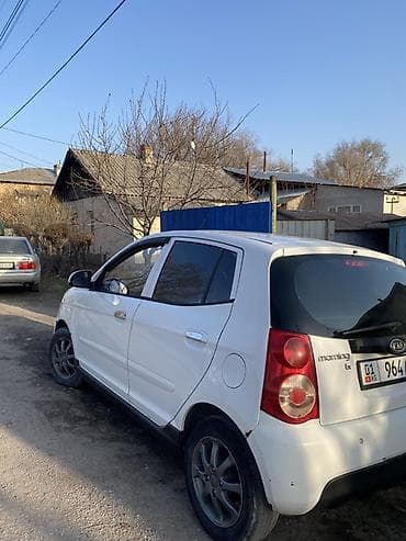 задний вид матиз: Kia Morning: 2010 г., 1 л, Автомат, Бензин, Хэтчбэк — 3