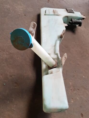 омыватель лобового стекла: Nissan X Terra бачок омывателя, Ниссан Икстерра Бачок омывателя — 3