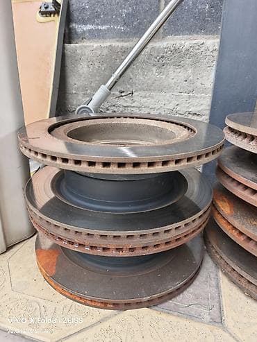 диска на ист: Комплект тормозных дисков Toyota Б/у, Оригинал, Япония — 2