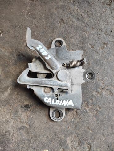 Toyota Caldina 2003 замок капота, Тойота Калдина 2003 замок капота
