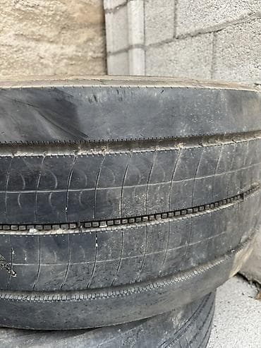 Шины Bridgestone 
Размер: 385/55 R22.5