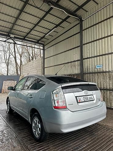 Toyota Prius: 2006 г., 1.5 л, Вариатор, Гибрид, Хэтчбэк
