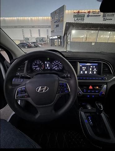 elantra: Hyundai Elantra: 2017 г., 2 л, Автомат, Бензин, Седан — 7