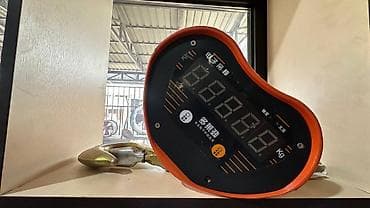 гравитационные: Электронные крановые весы (безмен) с крупным светодиодным дисплеем. - — 1