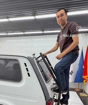 авто сатылат: ВАЗ (ЛАДА) 4x4 Niva: 2014 г., 1.7 л, Кол менен иштөөчү, Бензин, Жол тандабас — 3