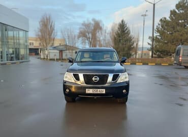 Nissan Patrol: 2012 г., 5.6 л, Автомат, Бензин, Внедорожник
