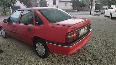 бампер на опель: Opel Vectra: 1993 г., Хэтчбэк — 1