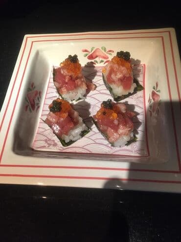 Гардеробщики: Шеф повар японской кухни в поиске проекта стаж с 2014 года; опыт — 2