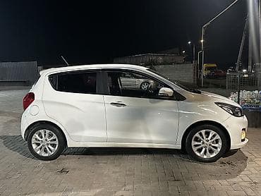 Продажа авто: Chevrolet Spark: 2018 г., 1 л, Автомат, Бензин, Хэтчбэк — 3