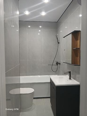 9 микрорайон квартира: 1 комната, 41 м², Элитка, 8 этаж, Дизайнерский ремонт — 2