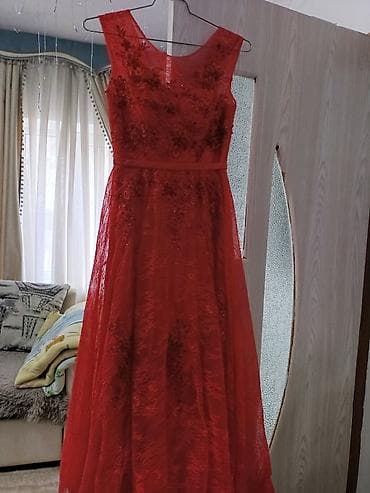 Ич кийимдер: Вечерние платья, 2 модели: 1) Черное: - Длина в пол с воздушной — 2