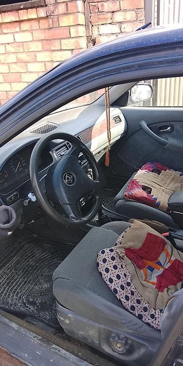 civic: Honda Civic: 1995 г., 1.4 л, Ручные, Бензин, Седан — 3