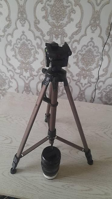 фото апарад: Объектив Canon EF 24–105mm f/4 L IS USM + штатив - Диапазон — 2