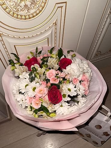 гирлянда цена в бишкеке: 💐Срочно продаю свежий букет кустовых роз! Только получила - абсолютно — 2
