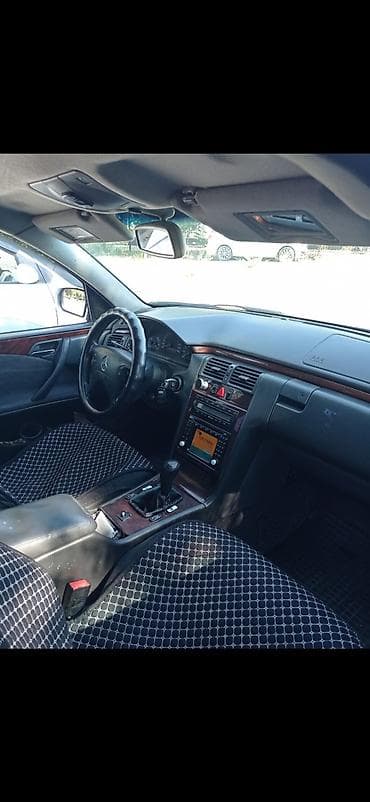 Транспорт: Mercedes-Benz E-Class: 2000 г., 3.2 л, Автомат, Бензин, Универсал — 7