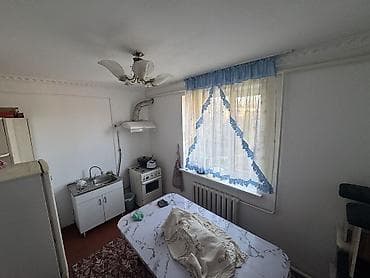 Үйлөр: 🏡 СРОЧНО! Продается 3-комнатный дом в ж/м Ак-Ордо 1! 📐 Площадь дома — 3
