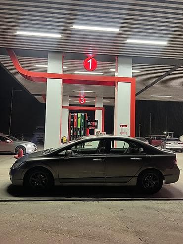 багажник мерс 124: Honda Civic: 2007 г., 1.3 л, Автомат, Гибрид, Седан — 10